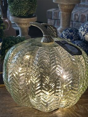 NEW! Vintage Inspired Embossed Leaf Green Glass Lighted Fall Harvest Pumpkin